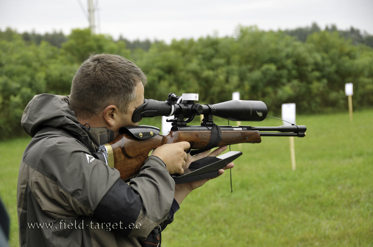 10 paremat vedrupüssilaskurit. Sean Orsmond Lõuna-Aafrikast. Weihrauch HW97 K, Lynx 10-50x60, JSB. 102 tabamust - 3. koht